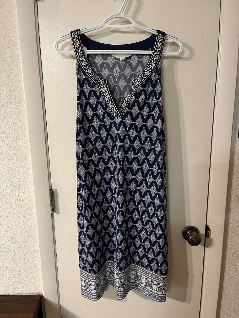Magnolia Navy and White Patterned Sleeveless Tunic